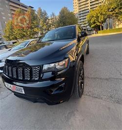 جيب جراند شيروكي